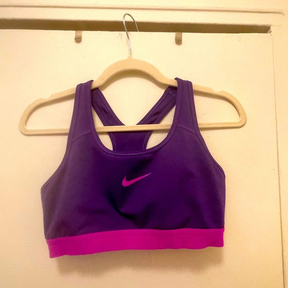 Nike work out top